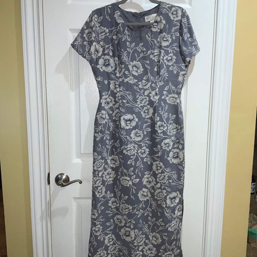 Casual Corner silk maxi dress Sz 4 V neck floral lined side slit vintage msr